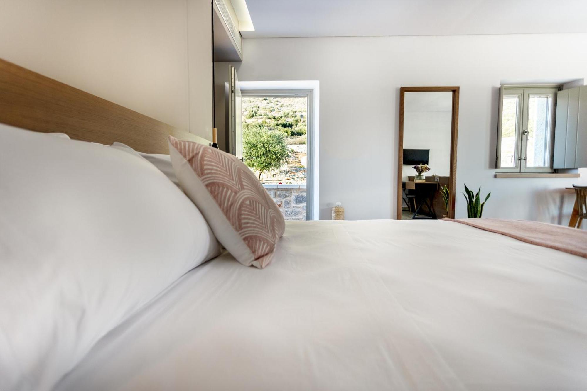 Armantanis Luxury Suites Αρεόπολις Δωμάτιο φωτογραφία